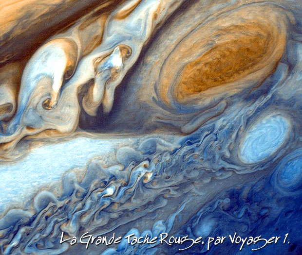 la grande tache rouge de jupiter par voyager1